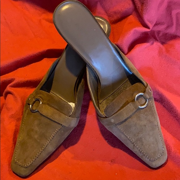 Mules - Picture 4 of 5